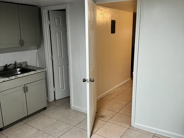 SW 79th Ave — Photo 7