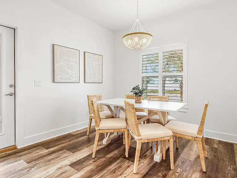 304 Casa Pl — Photo 9