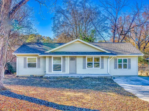 705 Baker Blvd, Tuscumbia, AL 35674