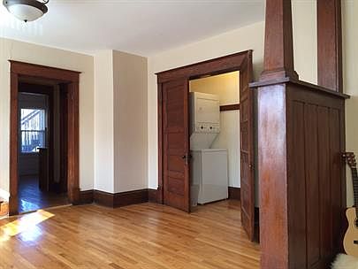 3rd image of 1559 Sherburne Ave APT 2