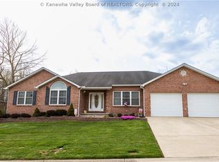 1 Antler Dr, Culloden, WV 25510