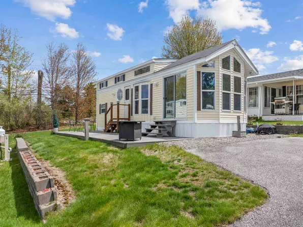 3 Claire Way, Laconia, NH 03246