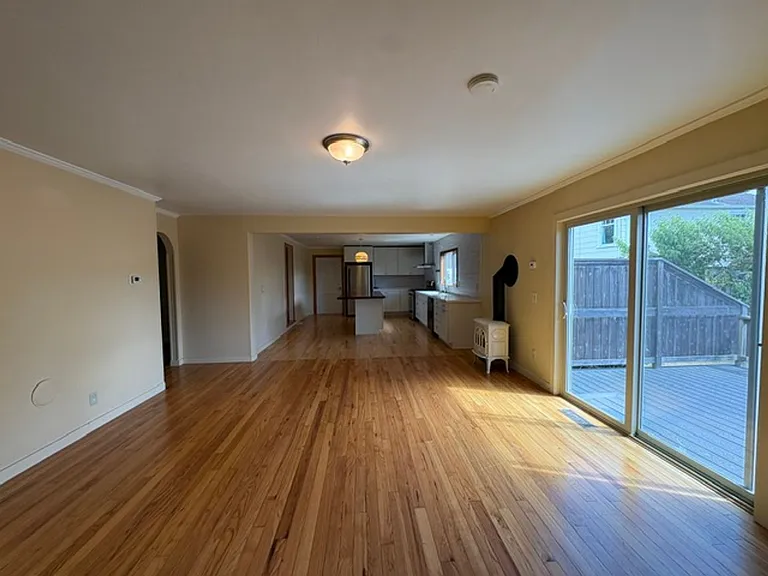 730 3rd Ave — Photo 5