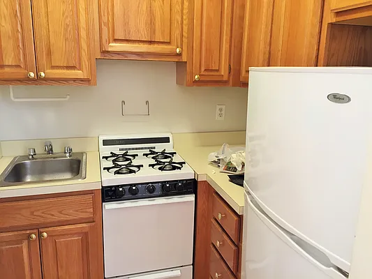 Rented by Joe Gotham LTD | media 22