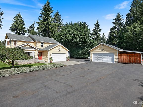 3rd image of 16304 126th Avenue E