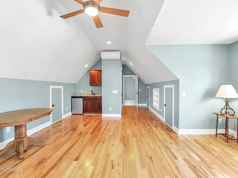 2746 Oak Forest Dr — Photo 33