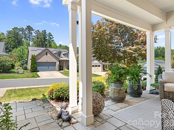 3rd image of 7142 Hanging Rock Ct