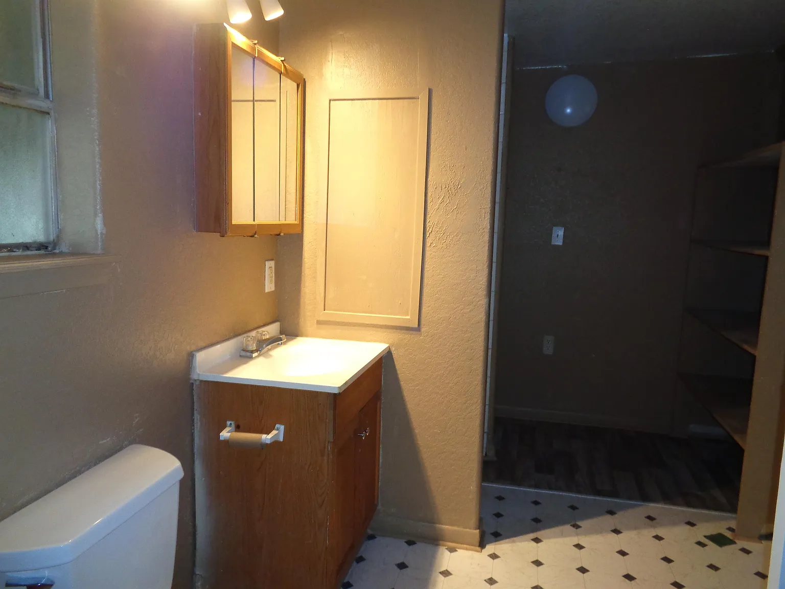 310 South Avenue D - 1 — Photo 2