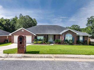 1553 Pelican Point Dr, Cantonment, FL 32533