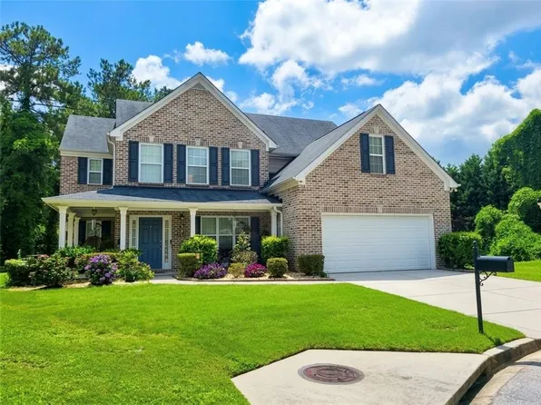 828 Cooper Lakes Ct, Grayson, GA 30017