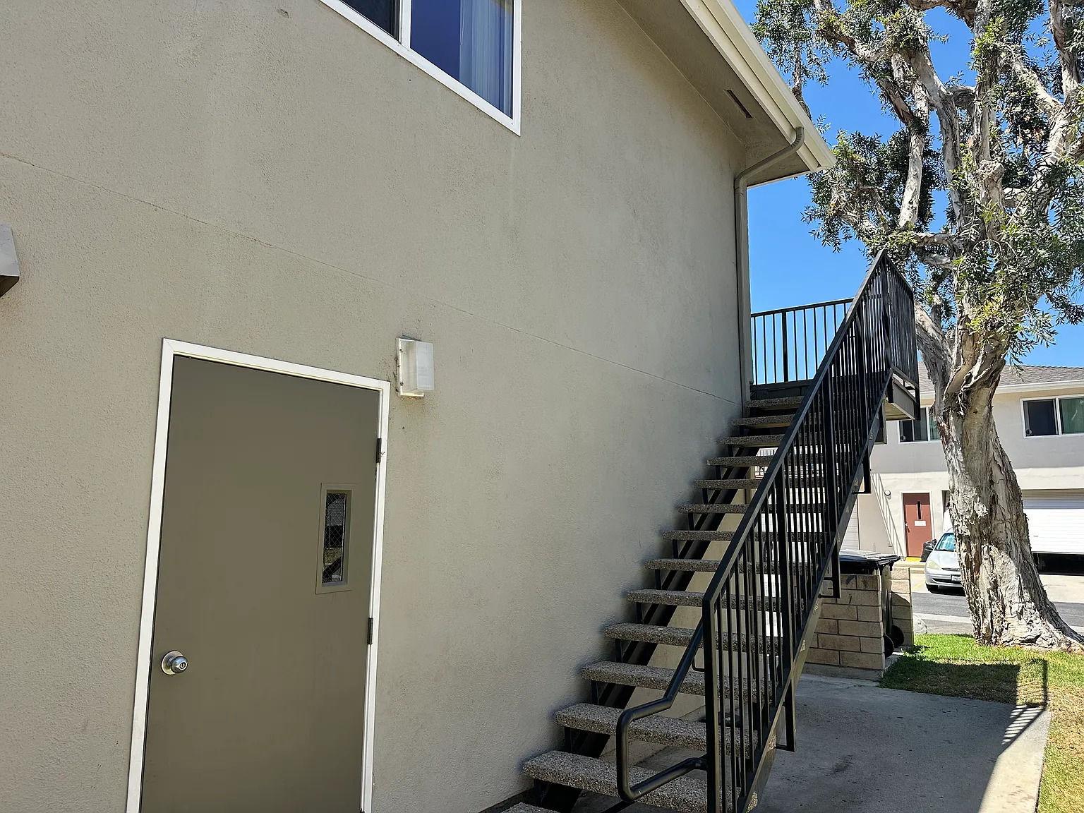 2 bed, 903 sqft, $2,500 — Photo 4