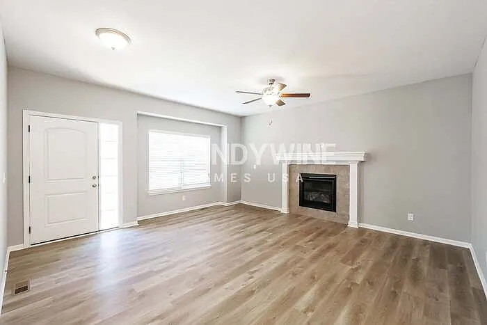 14321 Oakland Ct — Photo 4