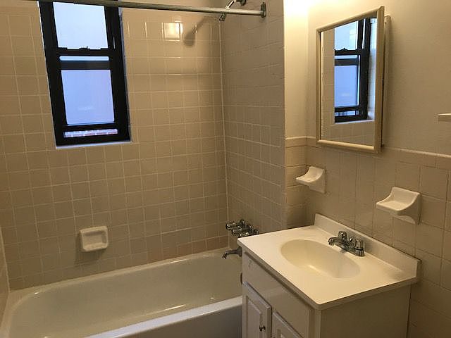 1st image of 4751 40th St APT 5E