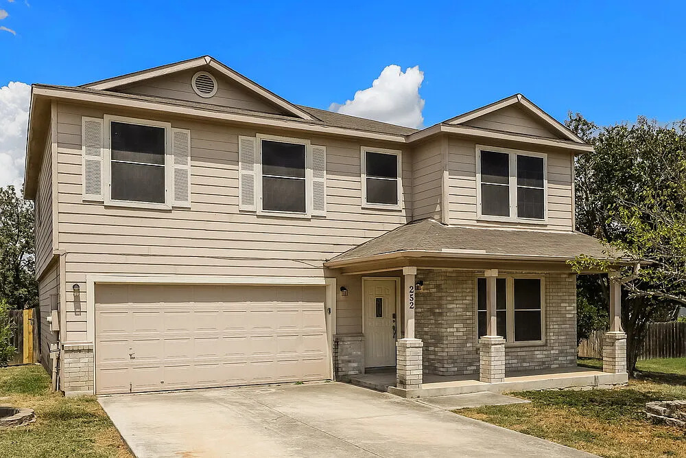 3 bed, 2.5 bath, 2404 sqft, $2,355 — Photo 4