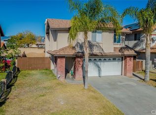 462 E James St, Rialto, CA 92376