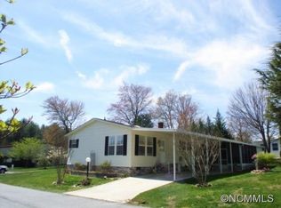 118 Harbor Rd, Hendersonville, NC 28792