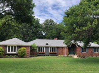 22 Oak Bluff Dr, Lake Saint Louis, MO 63367
