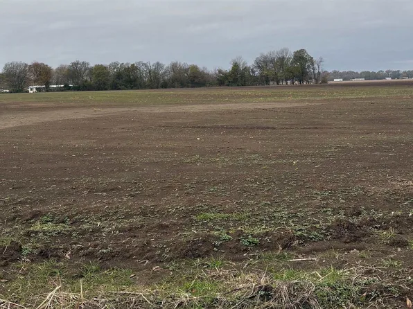 390 144th Hwy, Lake Village, AR 71653