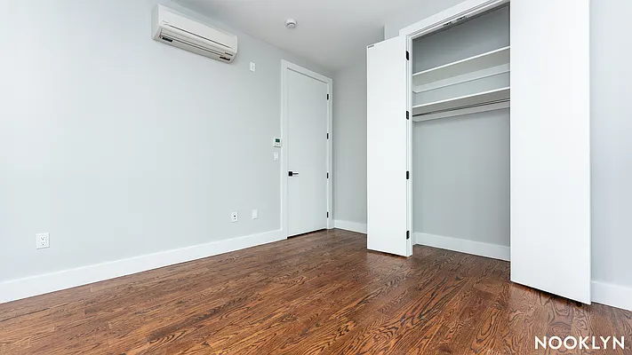 Rented by Nooklyn NYC LLC | media 7