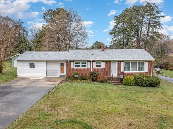405 E Graham St, Mebane, NC 27302