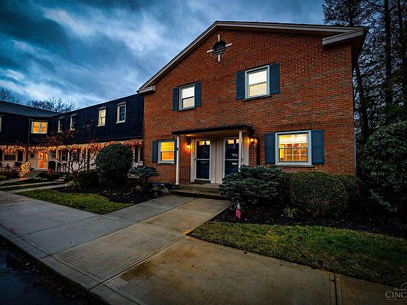 4th image of 25 Creekwood Sq