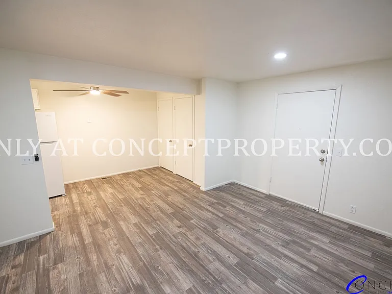 132 E 2nd Ave — Photo 64