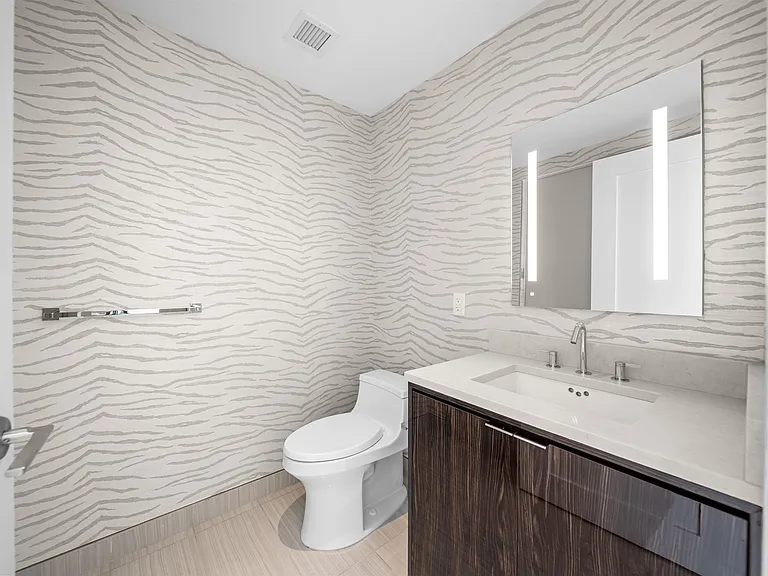 800 Avenue At Port Imperial #619 — Photo 23