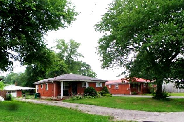 2nd image of 1125 Lone Oak Ave