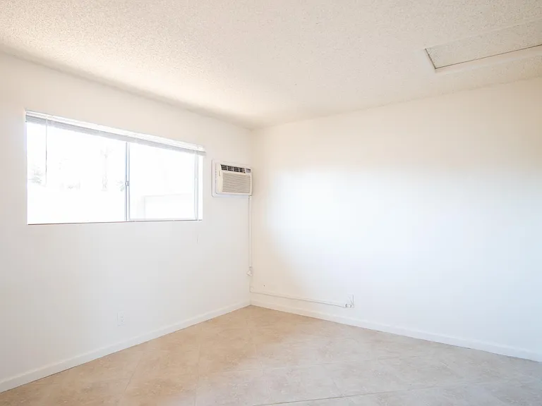57373 Yucca Trl — Photo 12