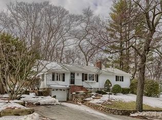 797 Summer St, Lynnfield, MA 01940