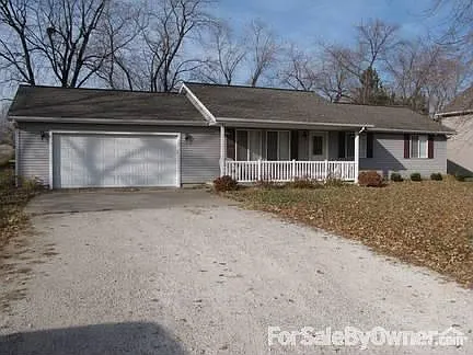 213 Geraldine St photo 1