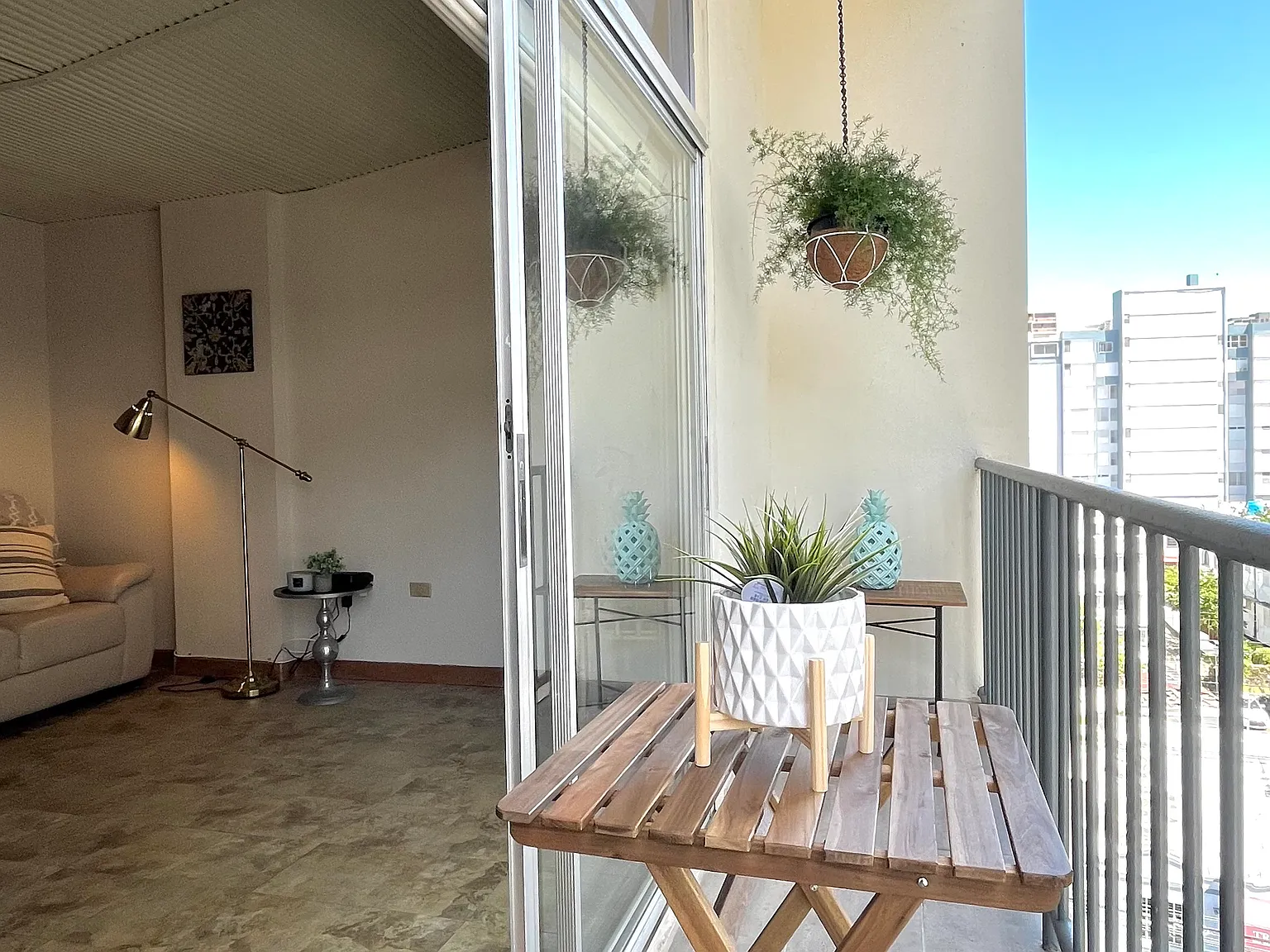 1 bed, 1000 sqft, $1,750 — Photo 1
