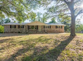 455 Bobo Rd, Wellford, SC 29385