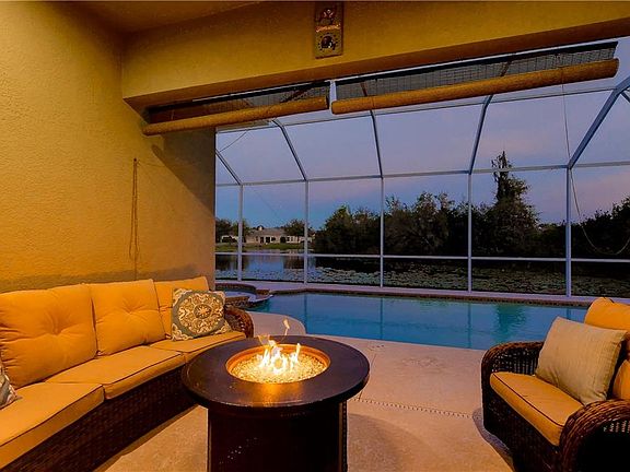 4th image of 7624 Eleanor Wood Ct