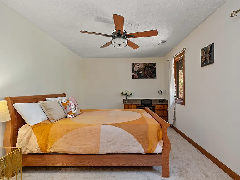 8300 Saint Peters Ln — Photo 16