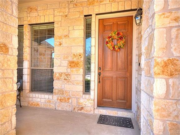 4th image of 208 Drury Ln