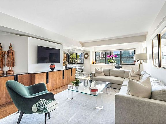 2nd image of 120 E 81st St APT 15F
