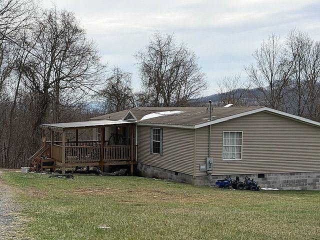 1st image of 83 Hoss Ln