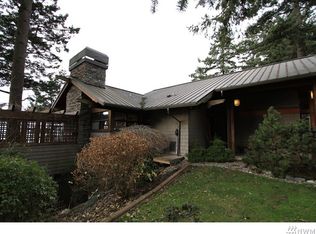 371 W Bluff Rd, Point Roberts, WA 98281