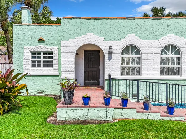 813 Kanuga Drive, West Palm Beach, FL 33401
