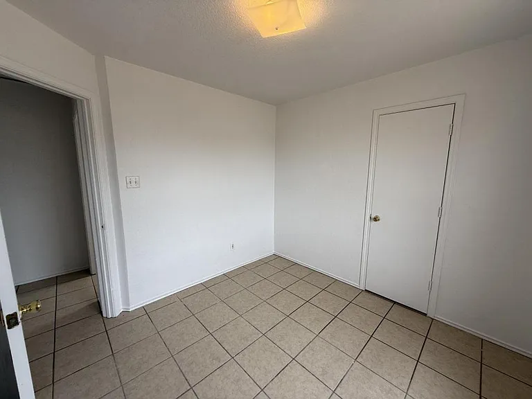 1210 Industrial Blvd #D — Photo 15