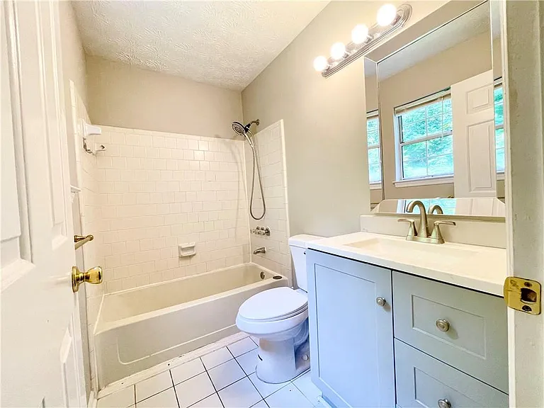 10680 Mortons Xing — Photo 15