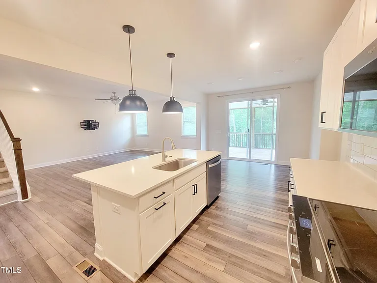 121 Scoville Rd — Photo 17