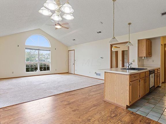 5th image of 2558 Roberts Ct