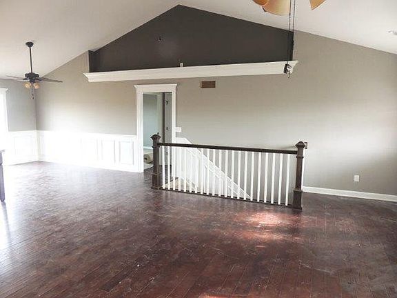 4th image of 400 E Makai Dr
