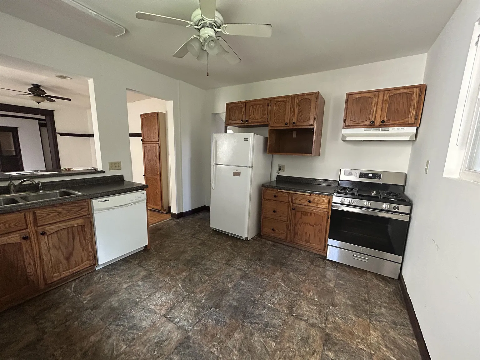 118 S Blair St — Photo 4