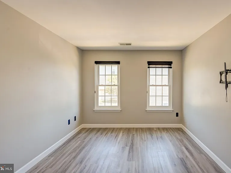 8905 Stone Creek Pl #102 — Photo 18