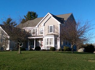 14 Whipple Way, Kensington, NH 03833