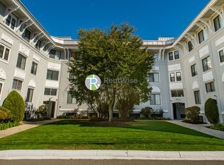 230 Walnut St APT 28, Newton, MA 02460