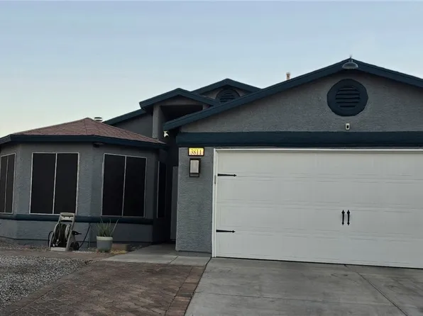 3811 Full Moon Dr, Las Vegas, NV 89115